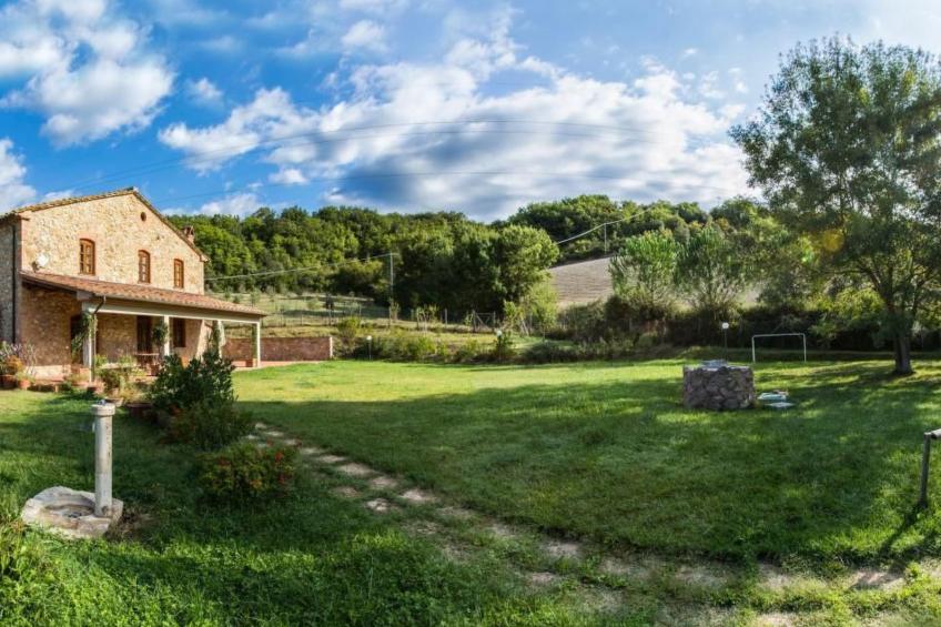 Wohnung mit Garten, Grill und Terrasse