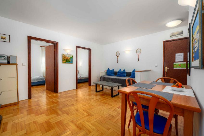 Vakantiewoning met airconditioning en balkon in de buurt van het strand - BF-ZDBM - foto 9
