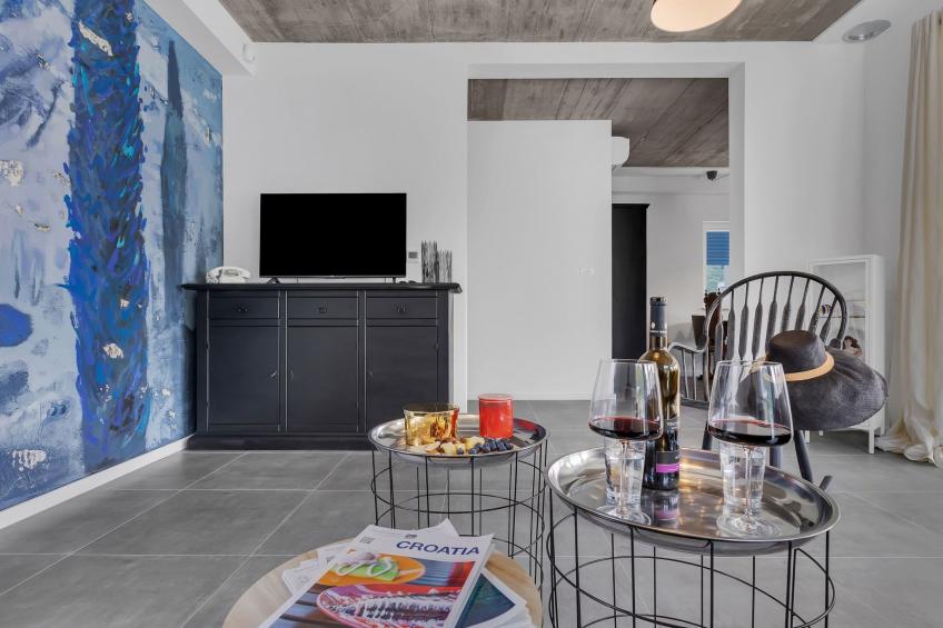 Modernes Ferienhaus in Zaostrog mit Beheiztem Pool - foto 26