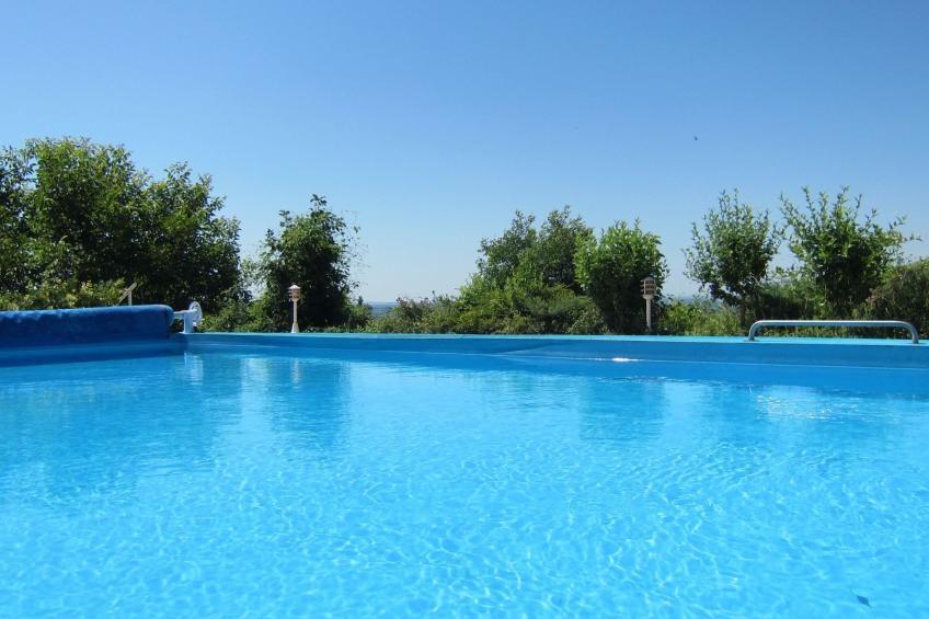 Traditionelle Villa mit Pool und Ausblick - foto 16