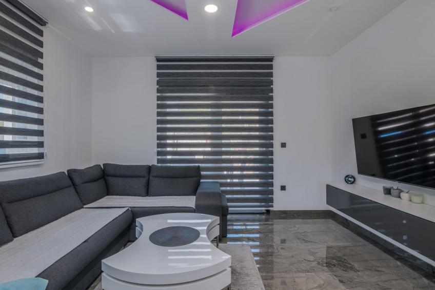 "Villa Enie" mit eigenem Pool - foto 10