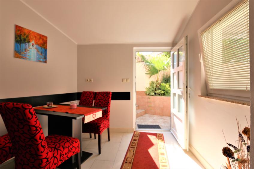 Holiday apartment with terrace in the city center - BF-V7ZH - foto 9