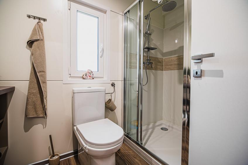 Lake Serenity Premium Mobile Homes with Thermal Riviera Tickets - Two Bedroom Mobile Home 15\/010 - foto 22