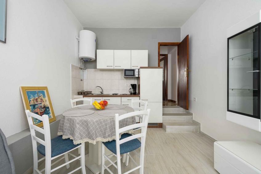 Vakantiewoning voor 2 personen op de begane grond - VW-YRGCT - foto 9