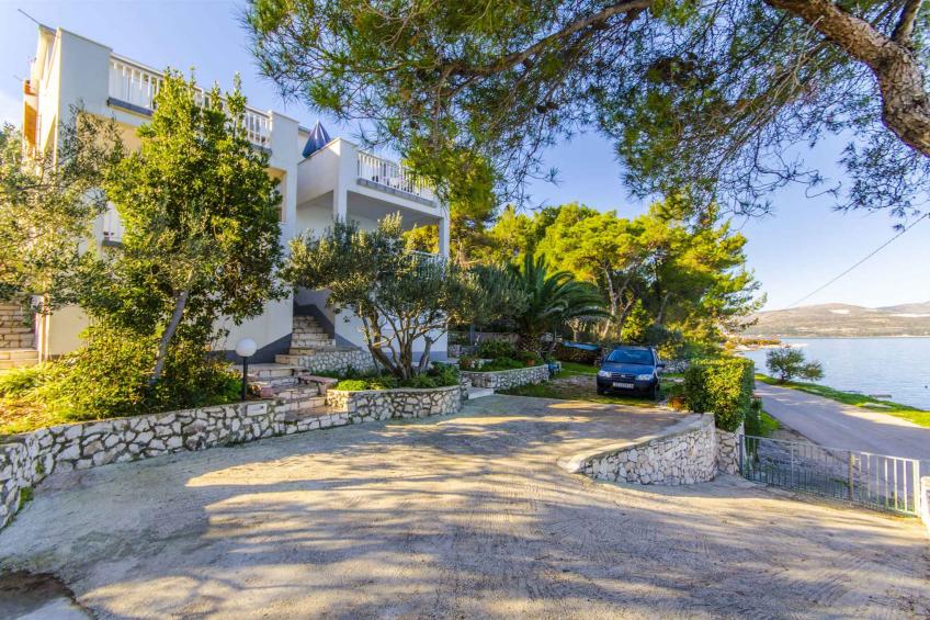 Holiday apartment with air conditioning, terrace and sea view in Slatine - BF-JB633 - foto 13