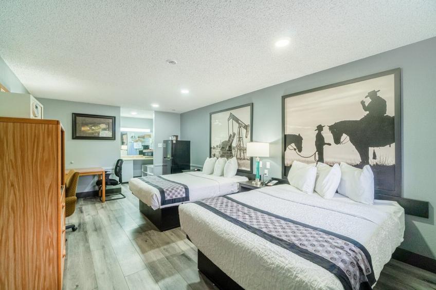 2 Queen Beds with Kitchenette - foto 20