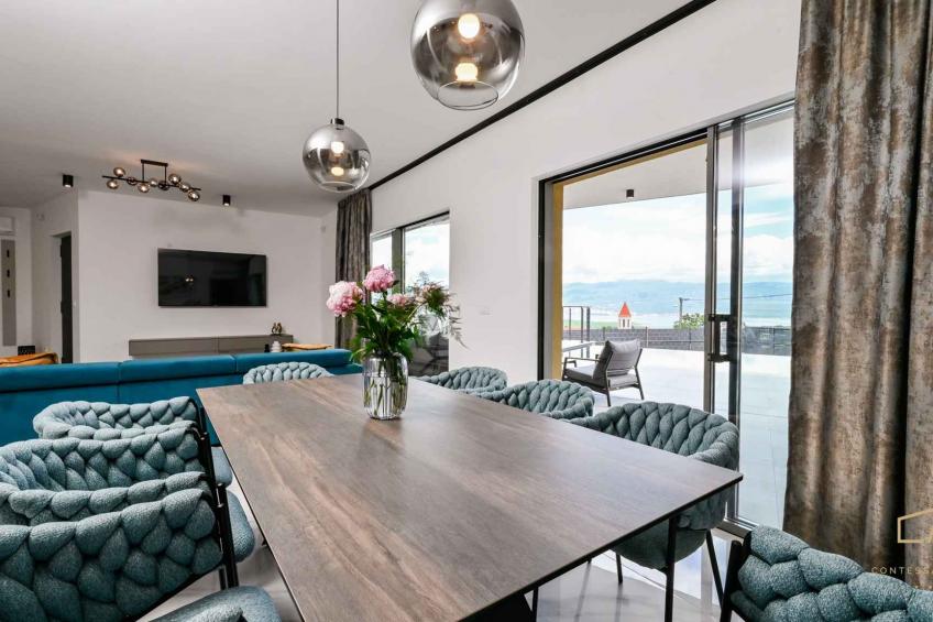 Villa met uitzicht op het zwembad en de zee - BF-4H6B5 - foto 14
