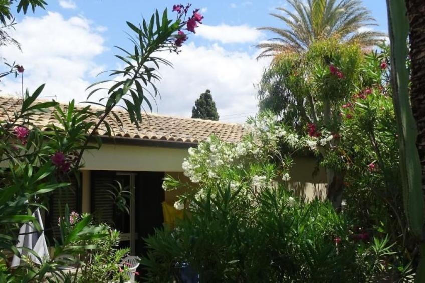 Schöner zentraler Bungalow direkt am Sandstrand auf Sizilien - foto 23