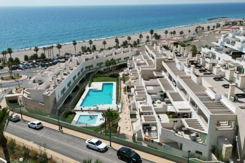 "La Invincible Moja" (Die unbesiegbare Moja)