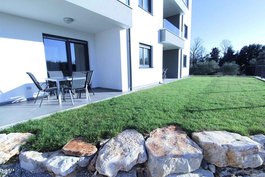 Holiday apartment mit Terrasse - BF-D8WPM