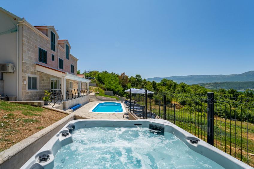 Escape on lake - foto 2