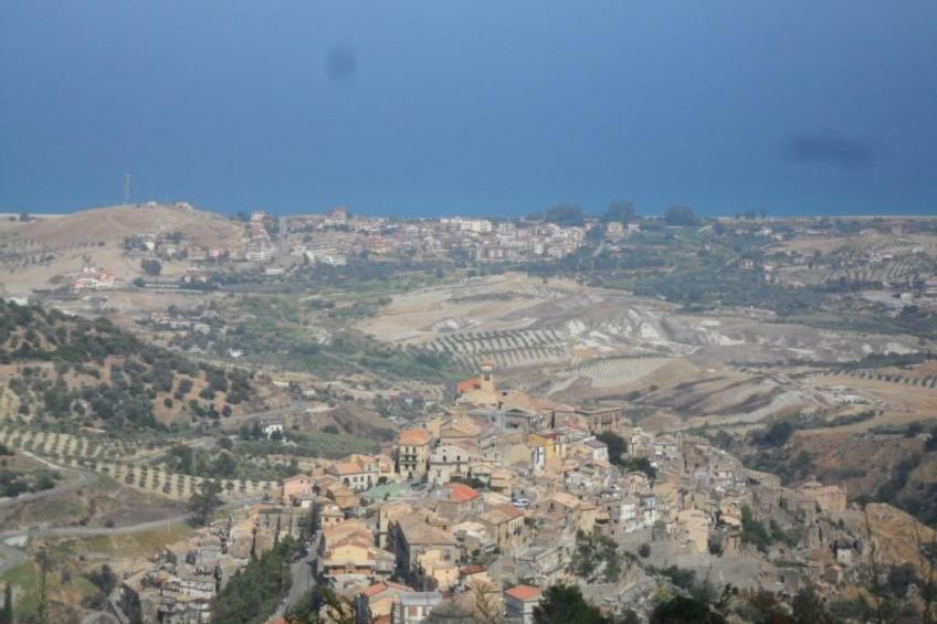 Geräumige Artemide-Wohnung mit Terrasse - foto 17