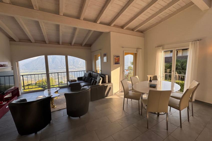 La Camelina - Contra