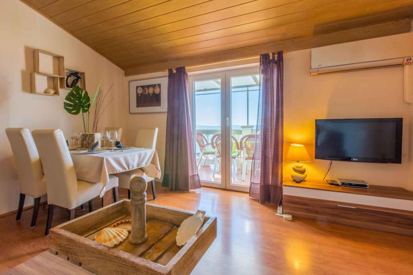 Holiday apartment with an outdoor pool and sea views - BF-V96P - foto 52