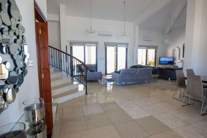 Villa mit Blick auf die Berge und Whirlpool - foto 18