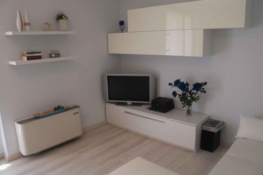Vakantiewoning Appartement nabij het centrum met zwembad, airconditioning, parkeerplaats - BF-KM242 - foto 13