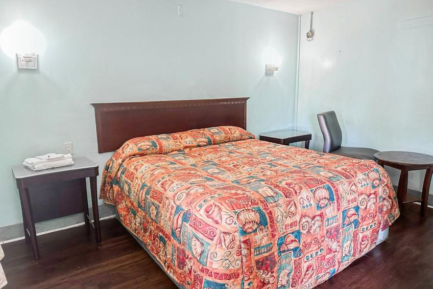 King Bed Non-Smoking - foto 29