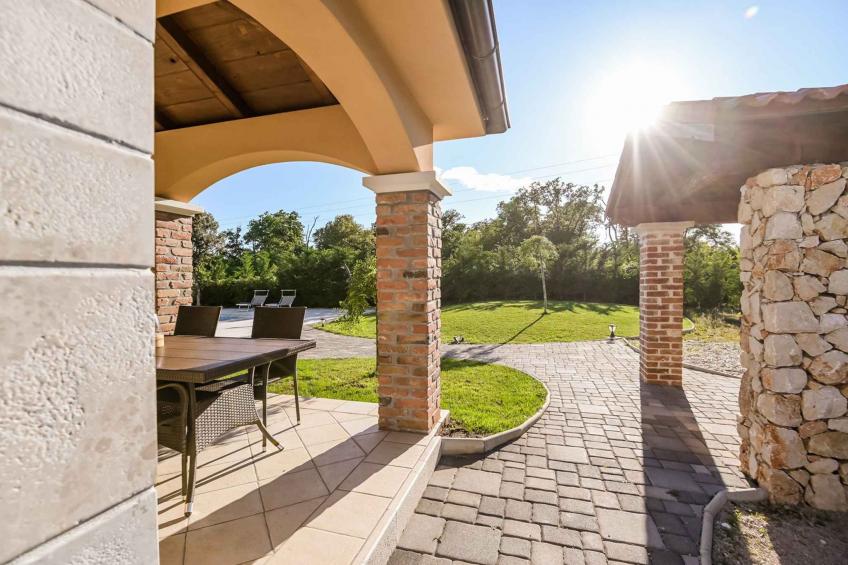 Villa with outdoor pool and air conditioning - BF-3PXRN - foto 21