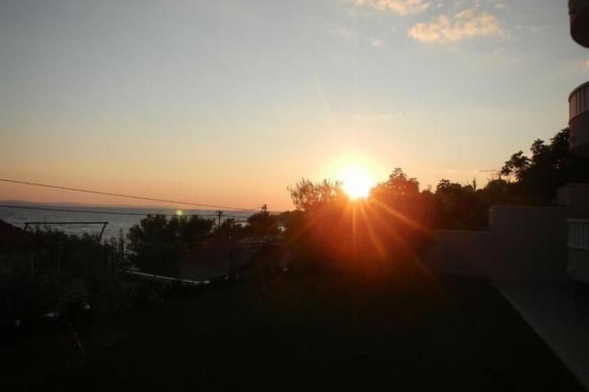 Wohnung in Dugi Rat mit Großer Terrasse - foto 31