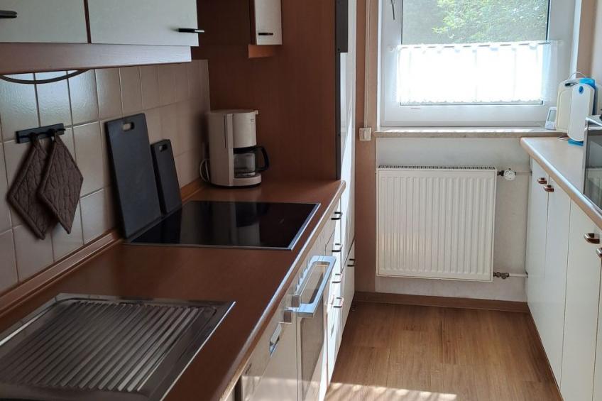 mit überdachter Terrasse und Carport - foto 12