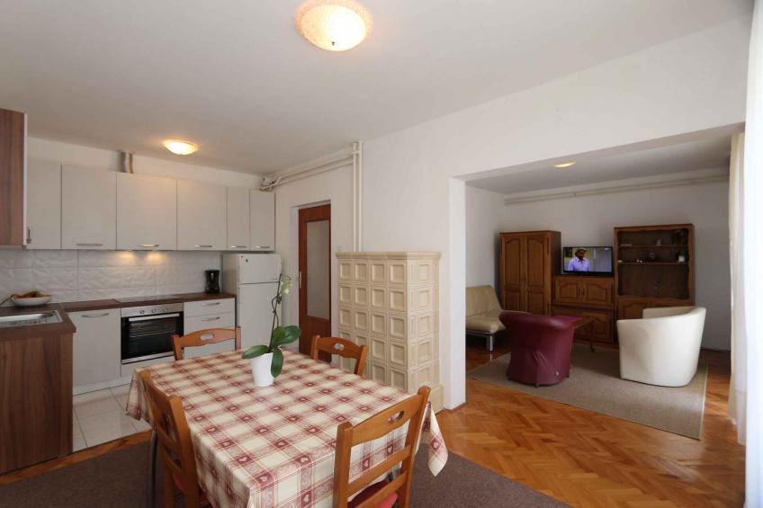 Holiday apartment with satellite TV and 10 sqm balcony - BF-FRJF - foto 12