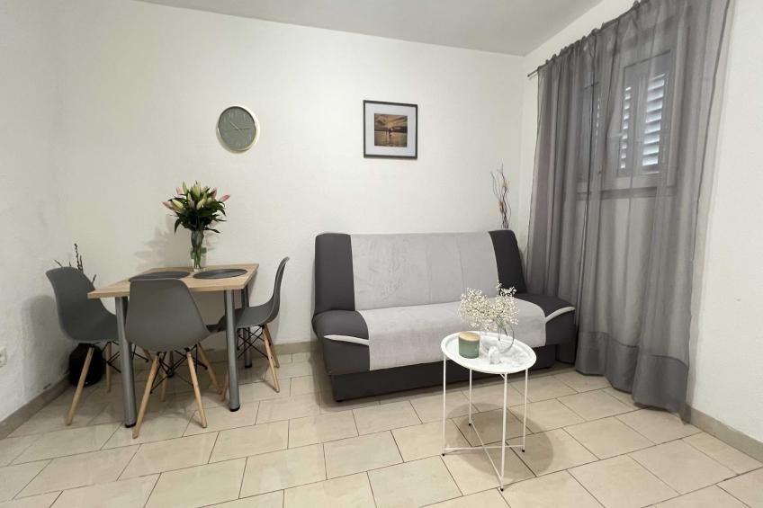 Apartmani Vela Makarska - Studio With Garden View - foto 10