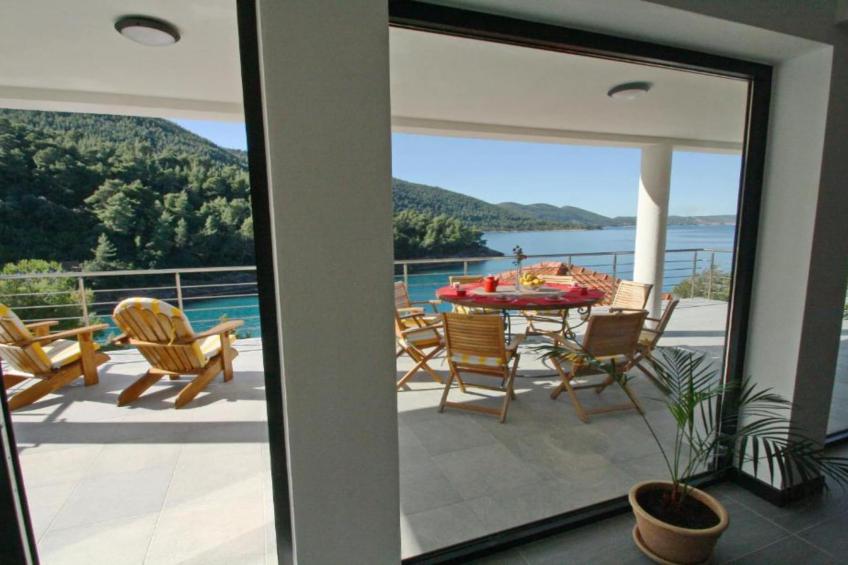 Beachfront Luxury Villa with Private Pool and Stunning Sea Views - foto 4