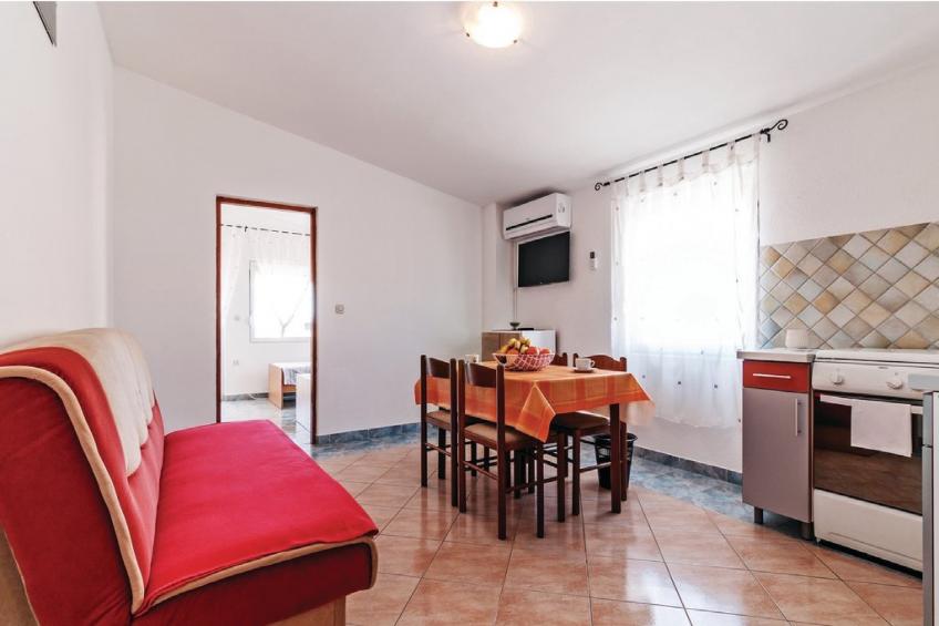 Apartments Hak - One Bedroom Apartment with Balcony  (A1) - foto 3