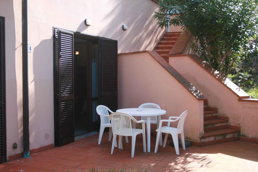 Holiday apartment with outdoor pool - BF-PF327