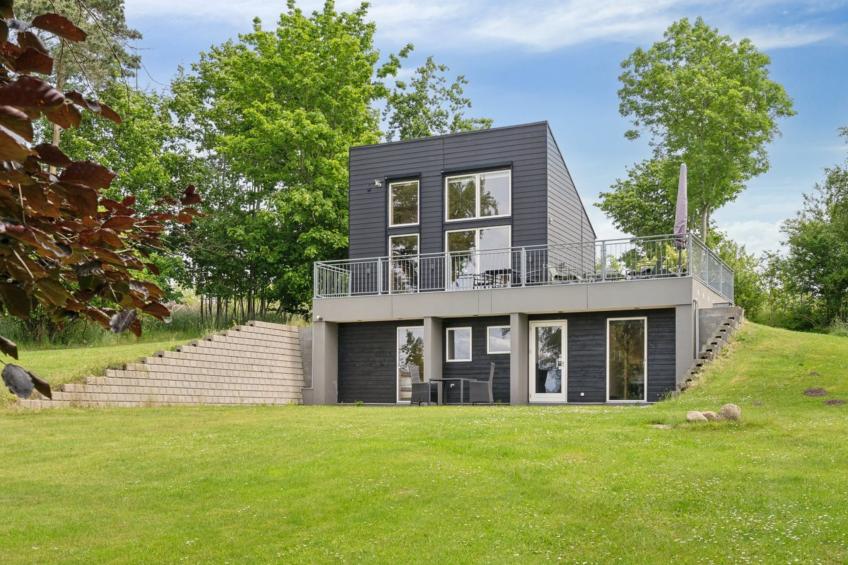 "Harka" - 100m to the inlet in Sealand