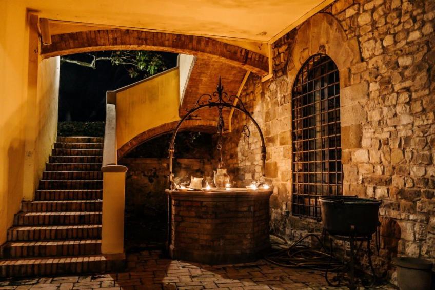 Wunderschöne Villa mit atemberaubender Aussicht und privatem Pool - foto 16