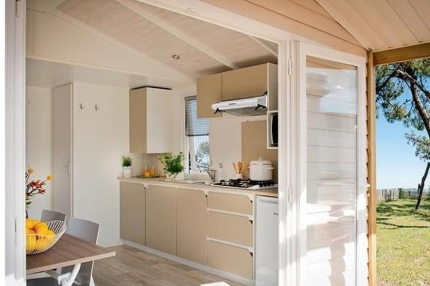 in Hohenlychen mit Grill, Loggia 3 - foto 7