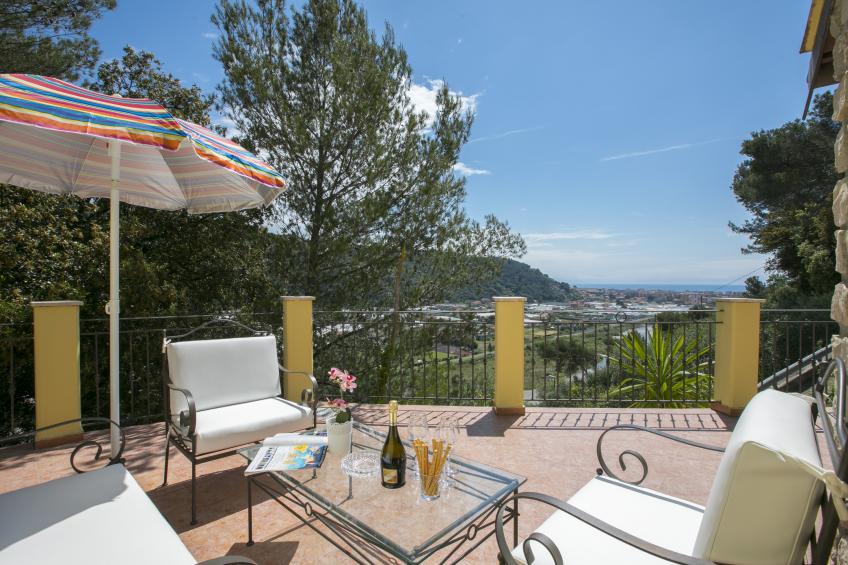 Villa Monte Enrico- Pool and Whirlpool