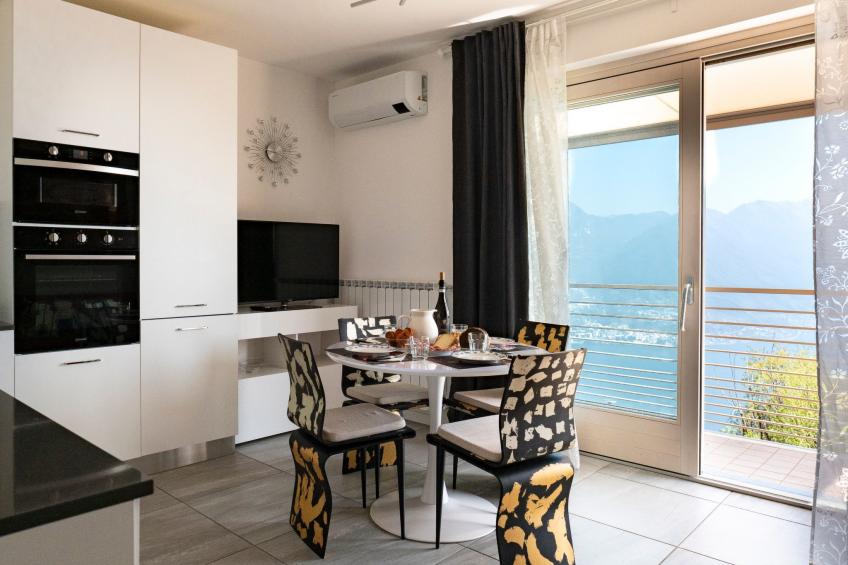 Lights on the Lake Zweizimmerwohnung mit Terrasse und Pool - foto 4