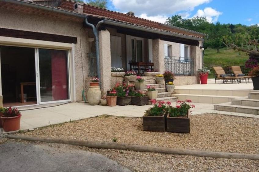 Haus auf dem Land in ruhiger Lage mit privatem Pool - foto 2