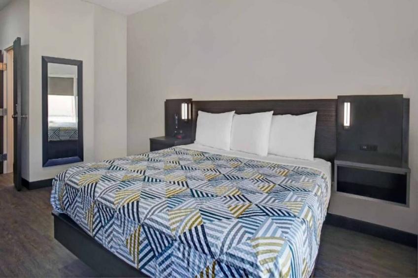 1 King Bed  Nsmk Kitchen Shower - foto 10