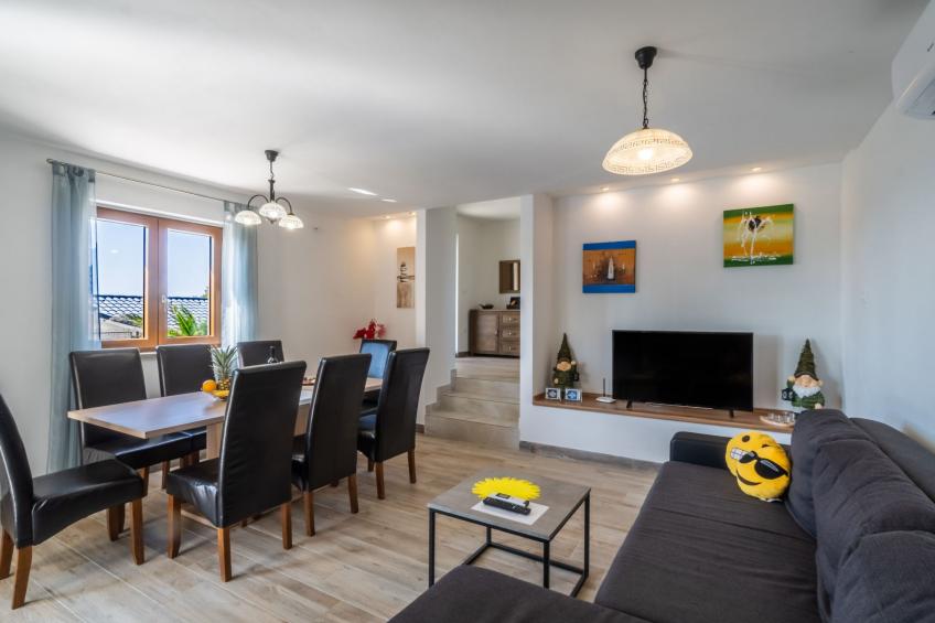 Elegantes Escape mit Pool und Panoramablick - foto 35