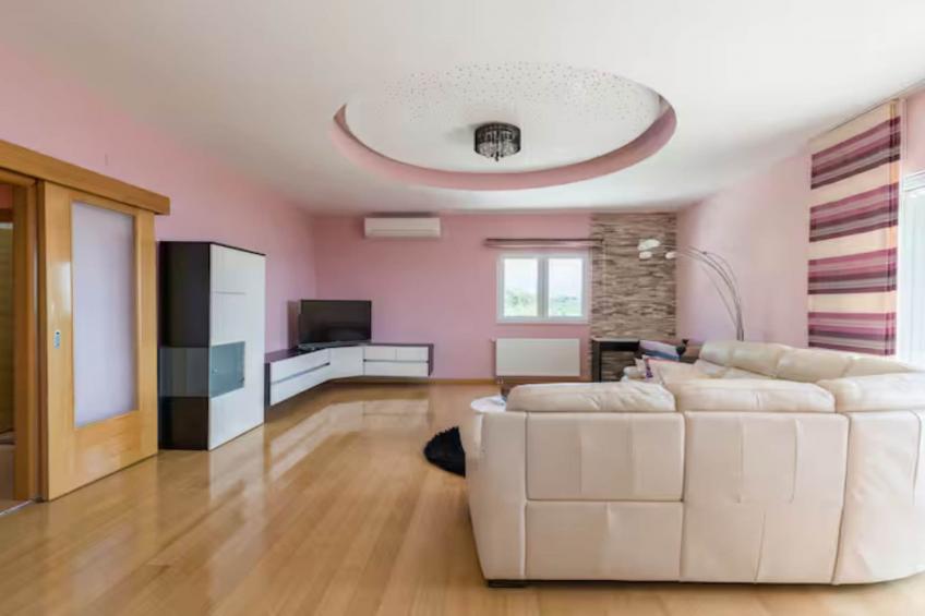 Villa Ana with Outdoor Pool, Sauna and Hot-Tub - Six Bedroom Villa with Outdoor Pool, Sauna and Hot-Tub - foto 2