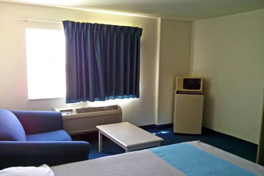 1 King Bed  Non-Smoking - foto 11
