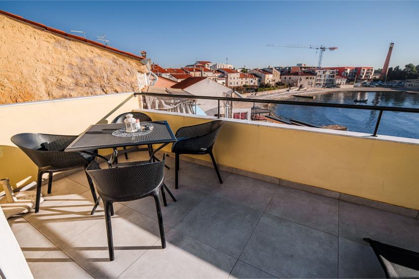 Sleek and Stylish Umag Apartments with Sea View - Two Bedroom Apartment with Terrace (owner 2) - foto 25