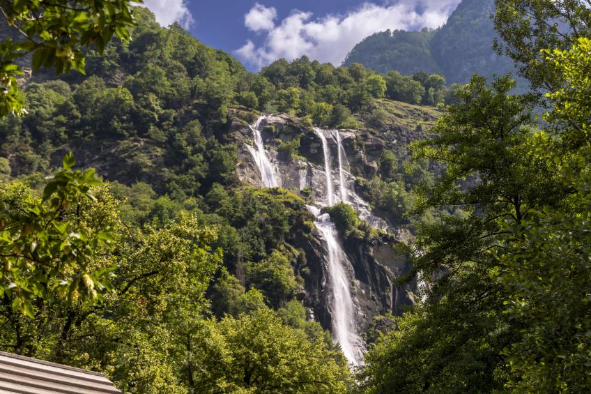 Borgonuovo Waterfall's House - foto 36