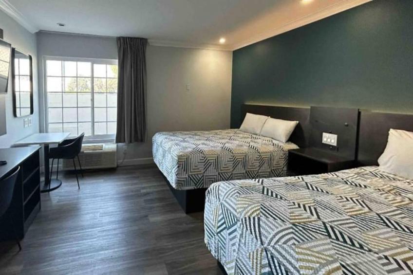 2 Queen Beds  Mobil Access Tub Nsmk Micfridg - foto 14