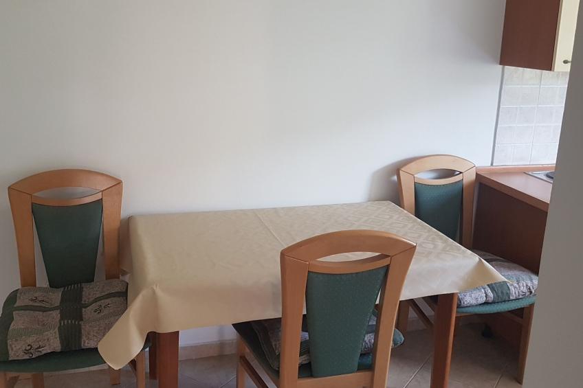 Apartments Danijela & Vlado - One Bedroom Apartment with Balcony and  Garden View