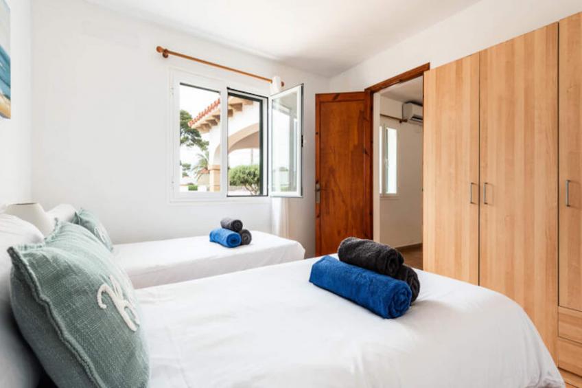 Maison à Cala Blanca - foto 17