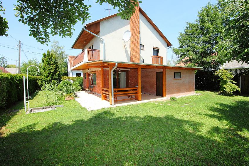 Villa - VW-YKKG