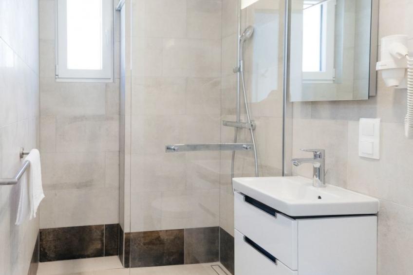 Gemütliches Ferienhaus in Vinišće mit Privatem Pool und Meerblick - foto 27