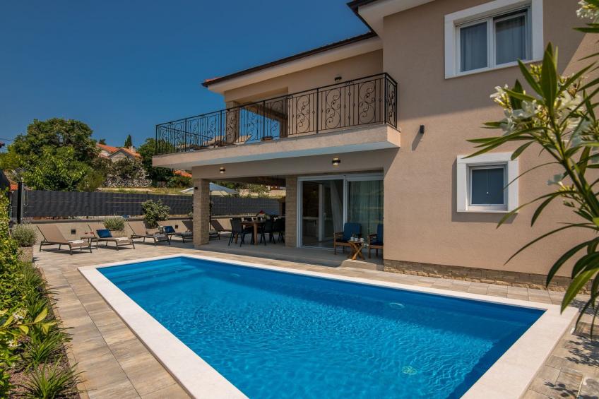 Luxuriöse Villa mit Salzwasserpool in einer ruhigen Gegend - foto 4