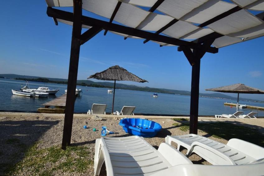 in Turanj mit Grill und Terrasse - foto 26