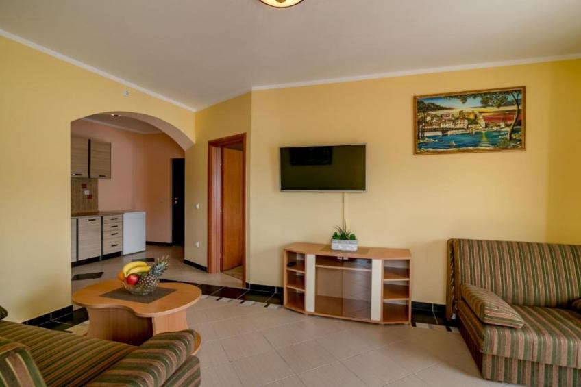 Amor Residence - One Bedroom Apartment with Terrace and Partial Sea View (6) - foto 2