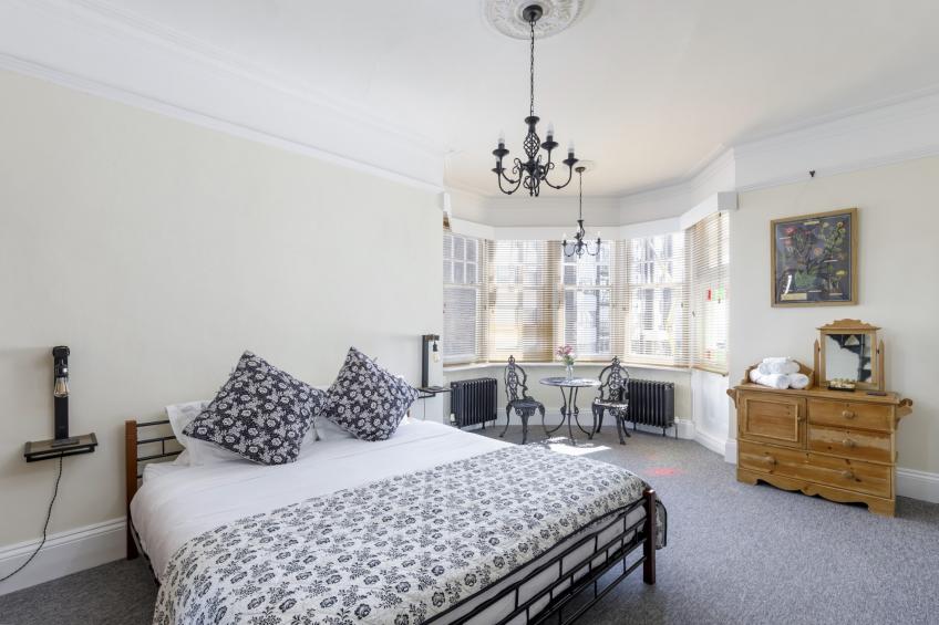 Pittodrie Guest House - Apartment 6